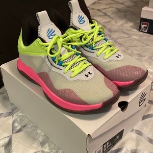 Unisex Curry HOVR Splash 2